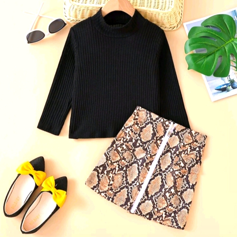 NWOT Girls Ribbed Mock Neck‎ Top & Snakeskin Print Zip Up Skirt Set Size (5/6)